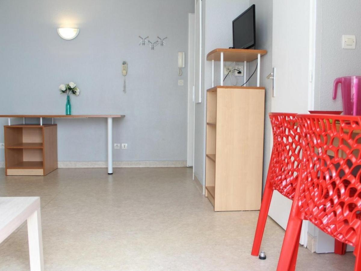 Appartement 2 Pieces Avec Balcon, Parking Et Piscine, La Rochelle - Fr-1-246-11 ภายนอก รูปภาพ