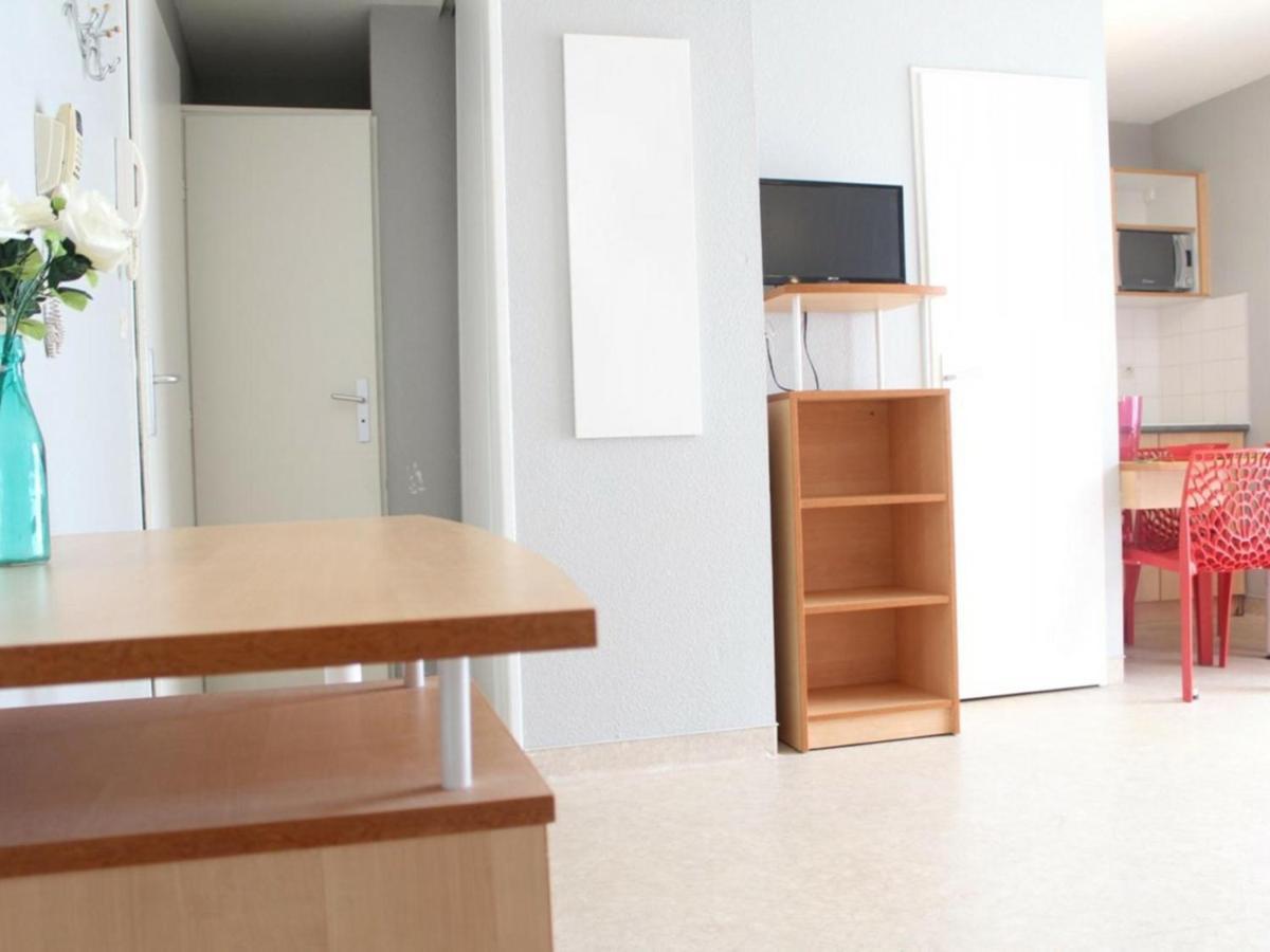 Appartement 2 Pieces Avec Balcon, Parking Et Piscine, La Rochelle - Fr-1-246-11 ภายนอก รูปภาพ