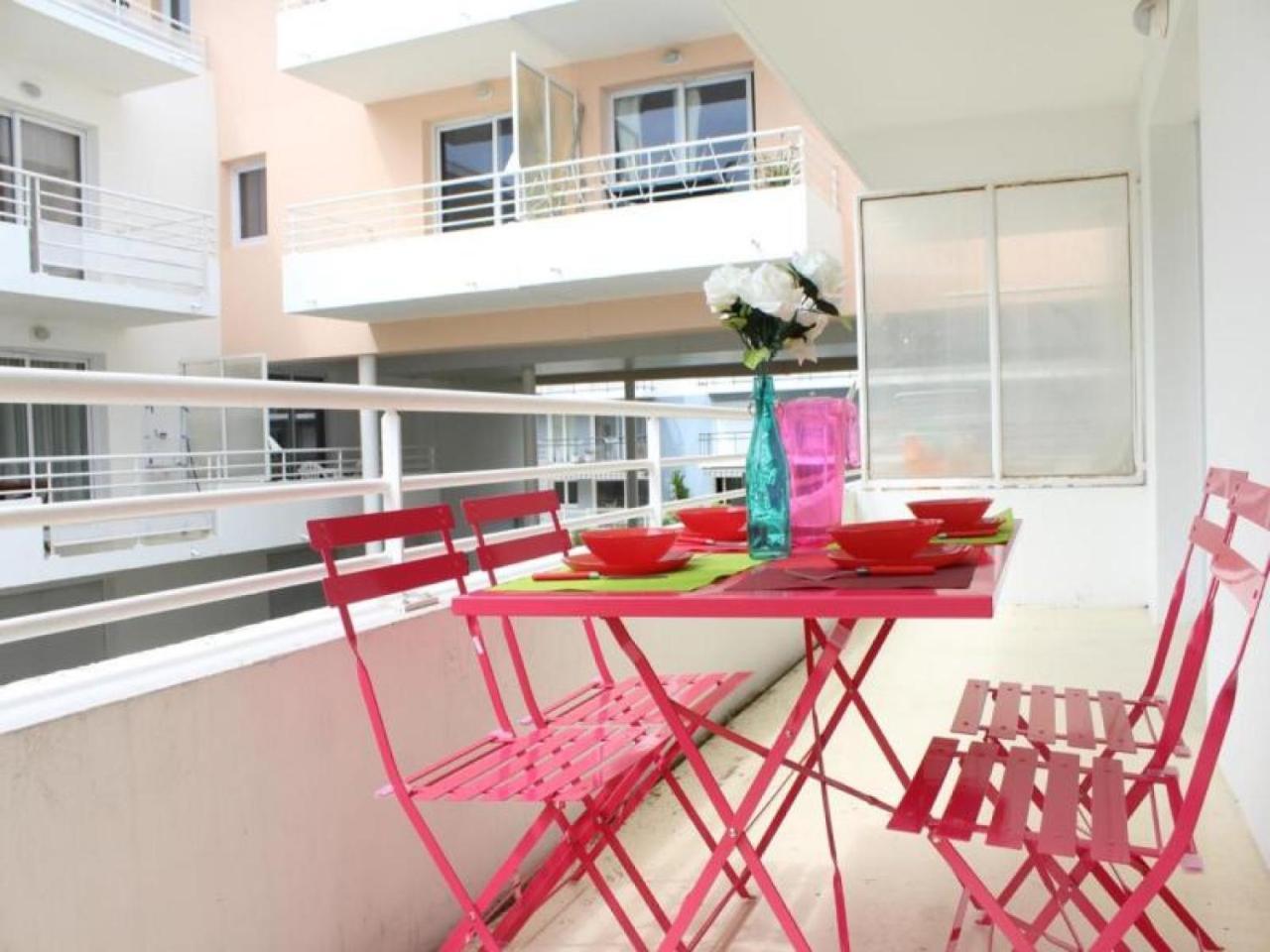 Appartement 2 Pieces Avec Balcon, Parking Et Piscine, La Rochelle - Fr-1-246-11 ภายนอก รูปภาพ